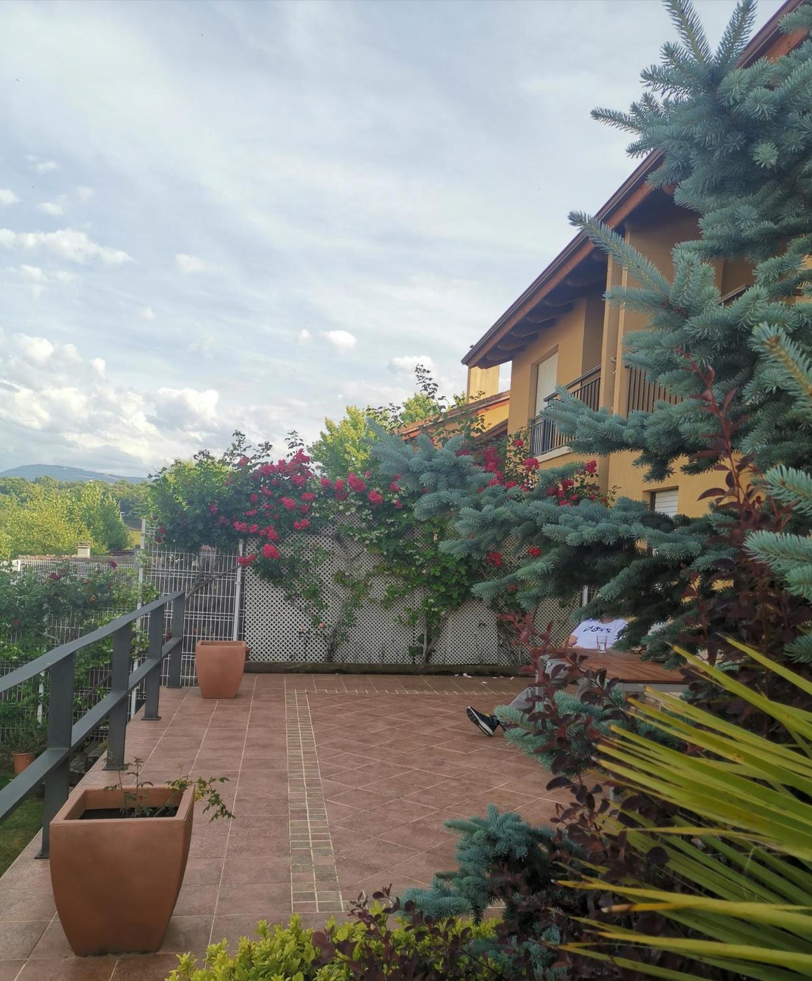 Estancia Con Jardin Entre Golf Y Monte - Cerca Logrono Sojuela Exteriér fotografie