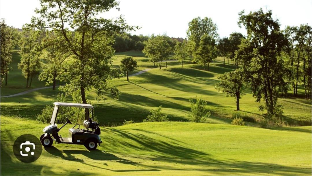 Estancia Con Jardin Entre Golf Y Monte - Cerca Logrono Sojuela Exteriér fotografie